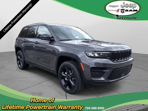 Used 2023 Jeep Grand Cherokee Altitude AWD/4WD image 1