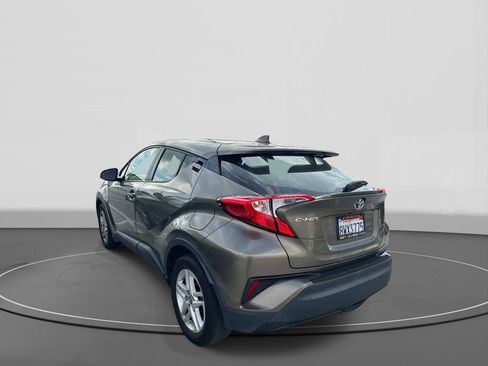 Used 2021 Toyota C-HR LE FWD image 5