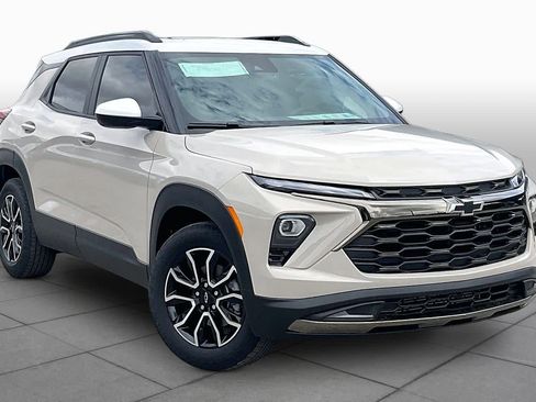New 2026 Chevrolet TrailBlazer ACTIV w/ Convenience Package FWD image 2