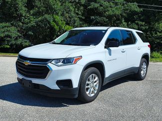 Used 2020 Chevrolet Traverse LS image 1