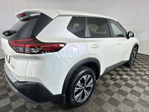 Used 2023 Nissan Rogue SV AWD/4WD image 2