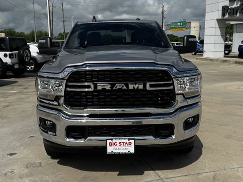 Used 2024 RAM 2500 Big Horn AWD/4WD image 3