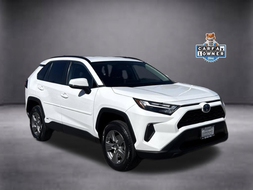 Used 2023 Toyota RAV4 LE AWD/4WD image 2