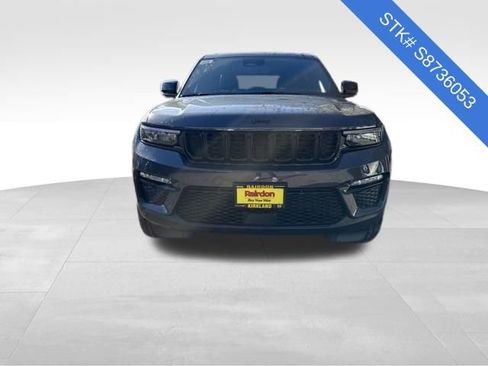 New 2025 Jeep Grand Cherokee Limited w/ Black Appearance Package image 2