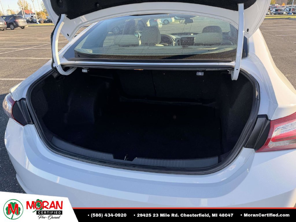 Used 2020 Chevrolet Malibu LT FWD image 11