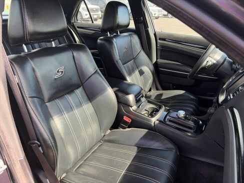 Used 2017 Chrysler 300 S w/ 300S Premium Group image 21