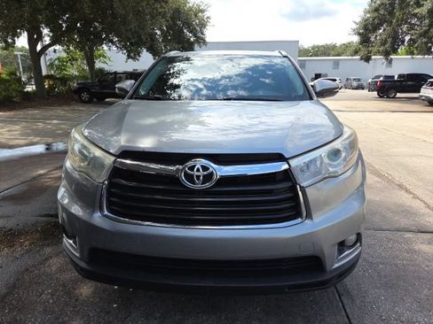 Used 2014 Toyota Highlander Limited FWD image 17