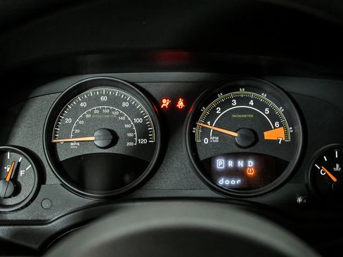 Used 2014 Jeep Patriot Sport w/ Power Value Group FWD image 17