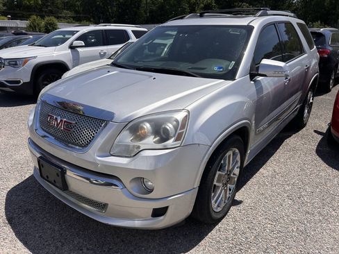 Used 2011 GMC Acadia Denali AWD/4WD image 3