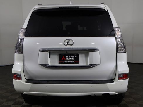 Used 2018 Lexus GX 460 image 13