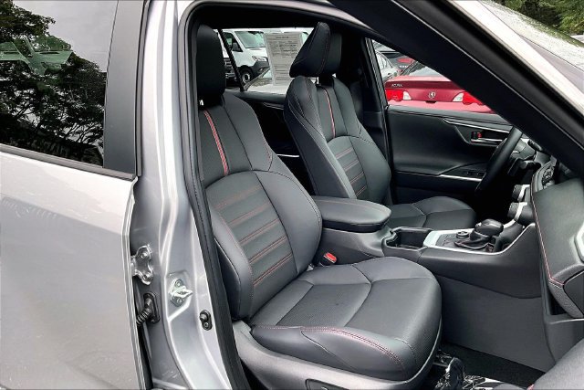 Used 2024 Toyota RAV4 XSE w/ Premium Package AWD/4WD image 6