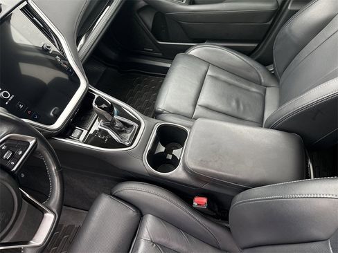 Used 2022 Subaru Outback Limited image 23