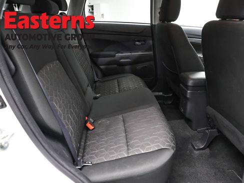 Used 2023 Mitsubishi Outlander Sport LE AWD/4WD image 23