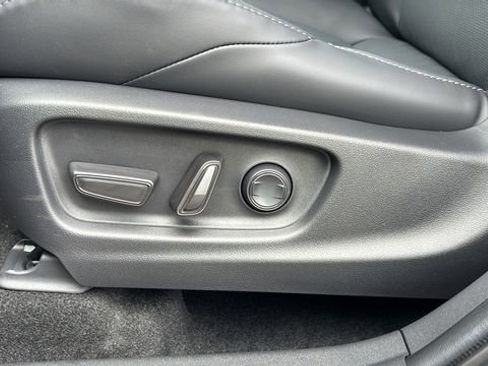 New 2026 Subaru Uncharted AWD image 19