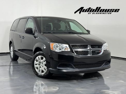 Used 2019 Dodge Grand Caravan SE FWD image 1