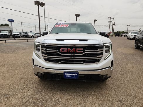 Used 2024 GMC Sierra 1500 SLT AWD/4WD image 2