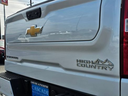 Certified 2024 Chevrolet Silverado 1500 High Country w/ Technology Package AWD/4WD image 21