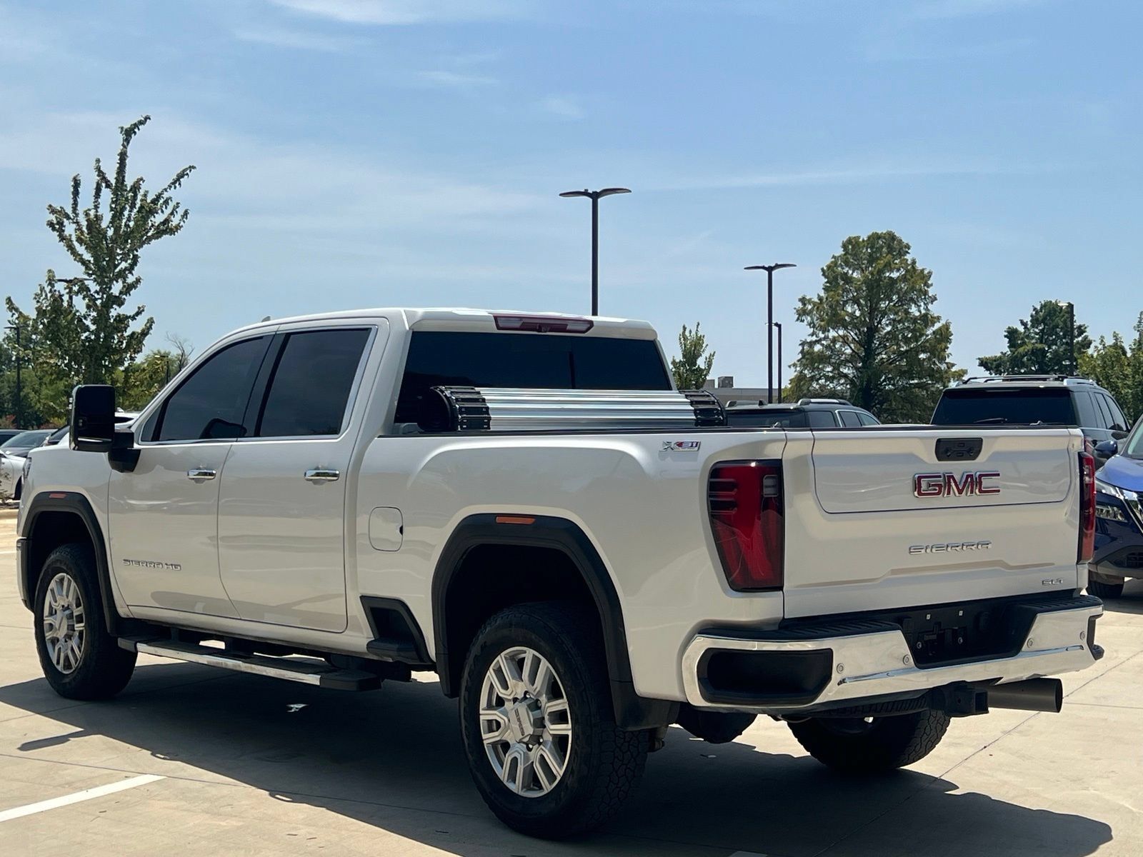 Used 2024 GMC Sierra 2500 SLT w/ Texas SLT Premium Package AWD/4WD image 10
