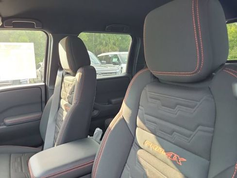 New 2026 Nissan Frontier 4x4 Crew Cab image 16
