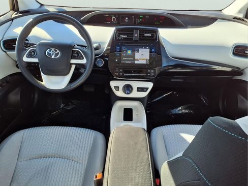 Certified 2017 Toyota Prius Three w/ Advanced Technology Package image 12