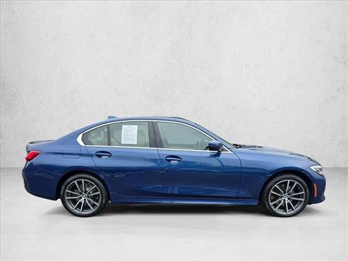 Used 2022 BMW 330i xDrive Sedan w/ Driving Assistance Package AWD/4WD image 4