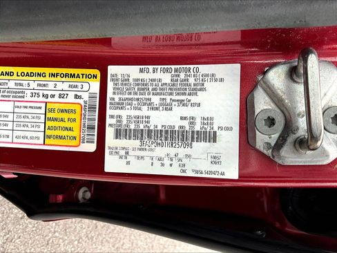 Used 2017 Ford Fusion SE w/ Equipment Group 201A FWD image 19