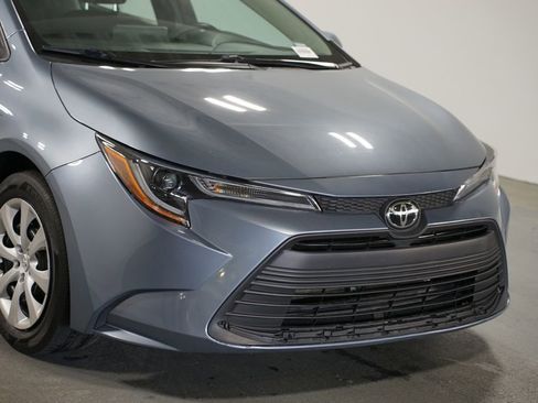 Used 2024 Toyota Corolla LE image 4