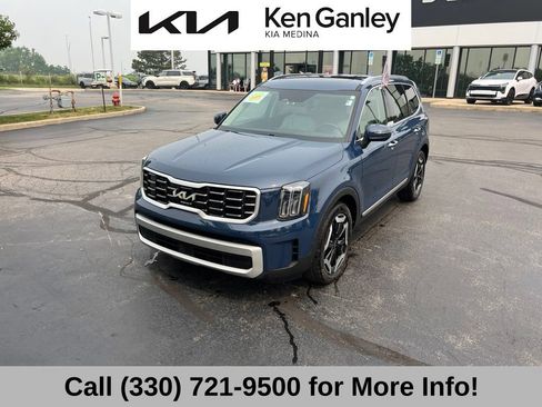 Certified 2024 Kia Telluride S w/ S Sunroof Package AWD/4WD image 3