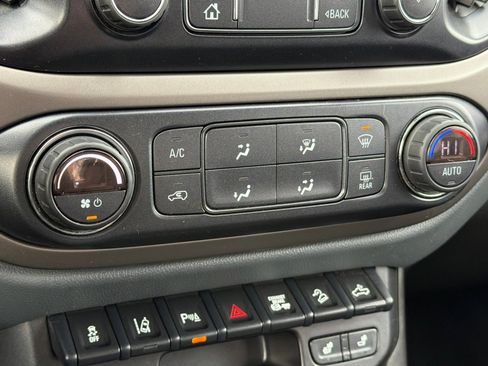 Used 2021 Chevrolet Colorado Z71 w/ Safety Package image 20