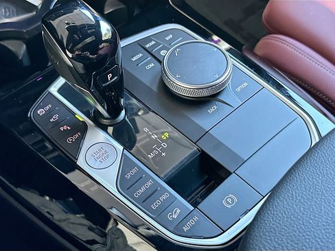 Certified 2023 BMW X3 xDrive30i w/ M Sport Package image 17