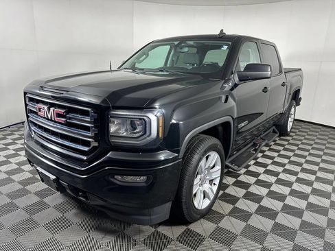 Used 2017 GMC Sierra 1500 SLE w/ SLE Value Package AWD/4WD image 1
