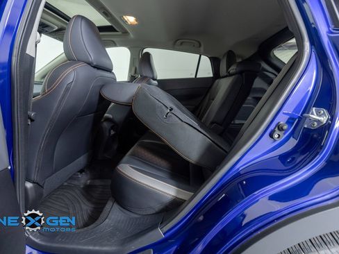 Used 2024 Subaru Crosstrek 2.5i Limited AWD/4WD image 28