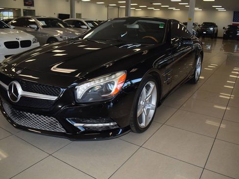 Used 2013 Mercedes-Benz SL 550 image 3