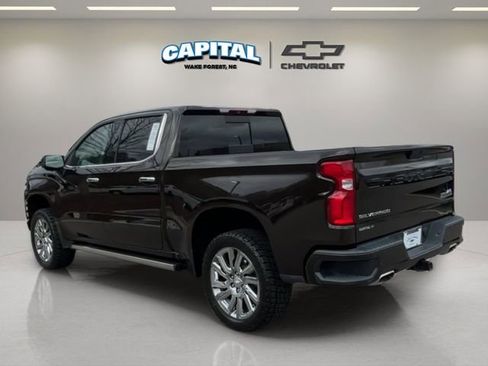 Used 2019 Chevrolet Silverado 1500 High Country w/ High Country Premium Package image 3