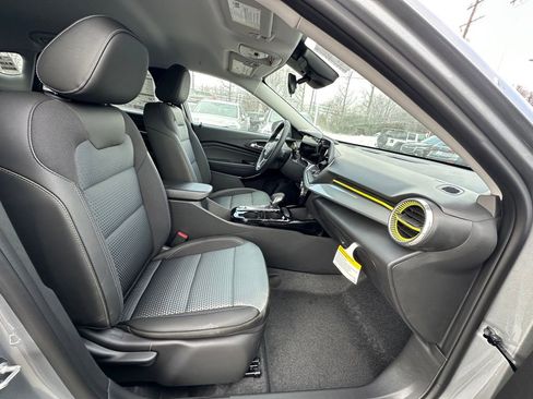 New 2026 Chevrolet Trax LT w/ LT Convenience Package image 22