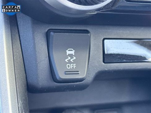 Used 2023 Toyota RAV4 XLE Premium image 27