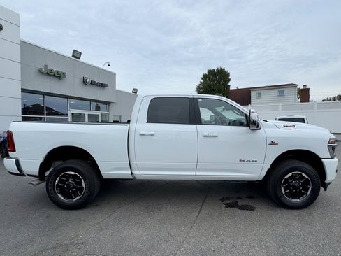 Used 2025 RAM 2500 Laramie image 9