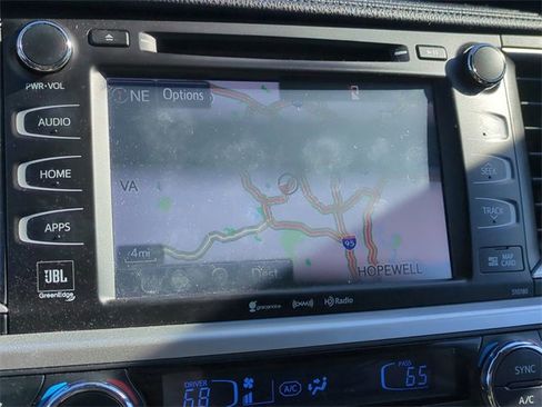 Used 2018 Toyota Highlander Limited Platinum image 21