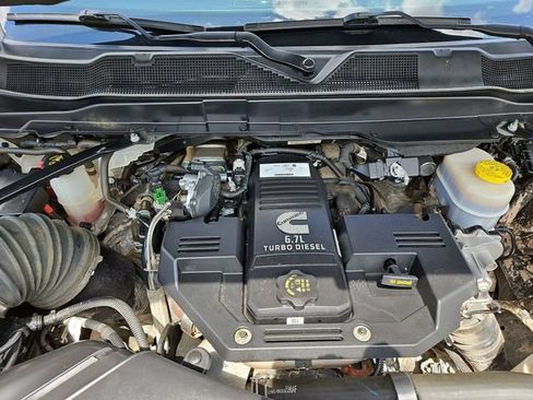 Used 2024 RAM 2500 Laramie w/ Safety Group AWD/4WD image 30