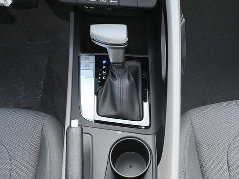 New 2026 Hyundai Elantra SE image 14