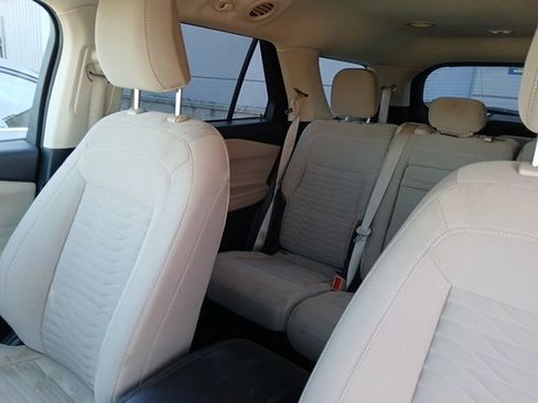 Used 2021 Ford Explorer XLT image 10