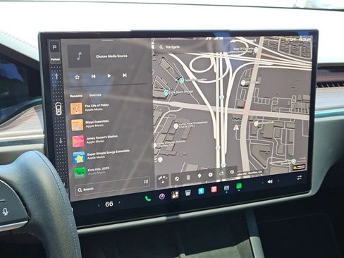 Used 2024 Tesla Model X AWD/4WD image 14