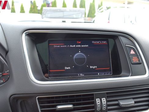 Used 2017 Audi Q5 2.0T Premium Plus w/ Technology Package image 21