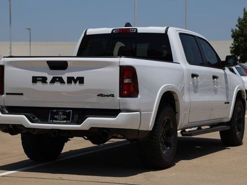 Used 2025 RAM 1500 Big Horn AWD/4WD image 4