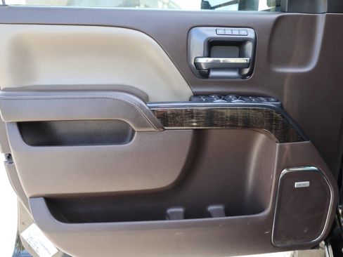 Used 2015 GMC Sierra 2500 Denali w/ Duramax Plus Package image 12