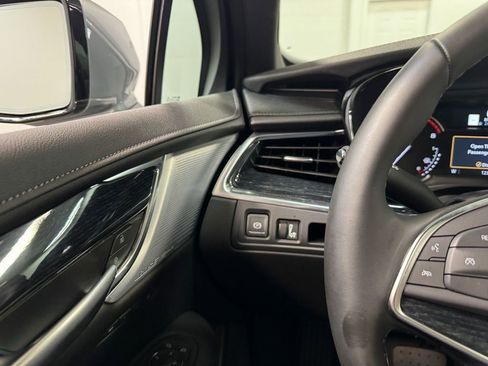 Used 2025 Cadillac XT5 Premium Luxury image 74