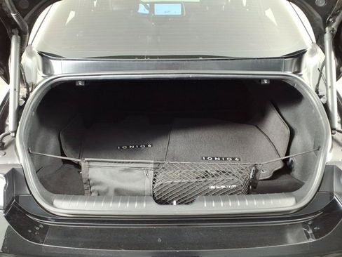 Used 2023 Hyundai Ioniq 6 Limited RWD image 13