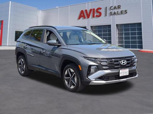 Used 2025 Hyundai Tucson SEL AWD/4WD image 3