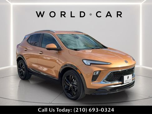 Used 2024 Buick Encore GX Sport Touring w/ Advanced Technology Package image 1