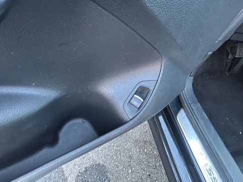 Used 2017 Volkswagen Passat 1.8T SE image 31